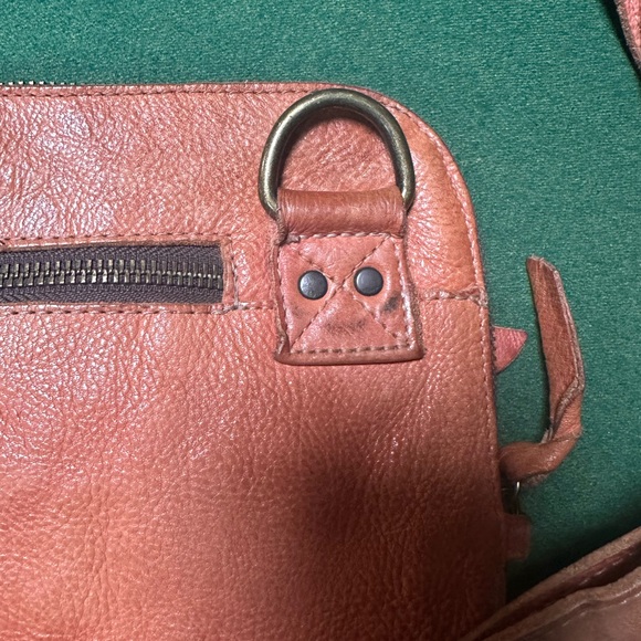 BedStu Salmon Leather Crossbody with Adjustable Strap - Picture 8 of 16